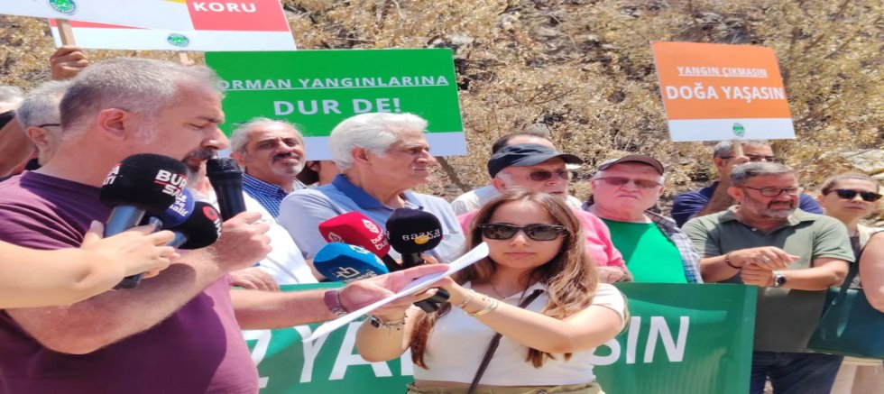 Yaşam savunucuları Bursa'da orman yangınlarına dikkat çekti