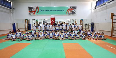 Büyükşehir Yaz Spor Okulları’nda eğitimler başladı
