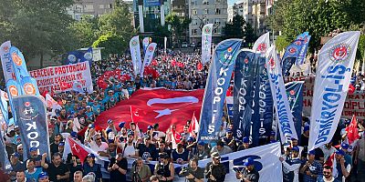 Kamu işçileri düşük zam dayatmasına karşı AKP binalarına yürüdü