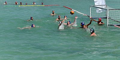 Spor ve Eğlenceyi Birleştiren Sutopu Festivali Başladı