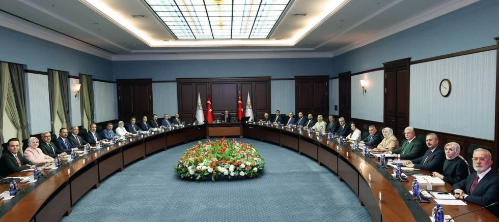 AK Parti Sözcüsü Çelik'ten MYK sonrası açıklaması: Meclis kapanmadan yasal çerçeveyi ortaya çıkarmış olacağız