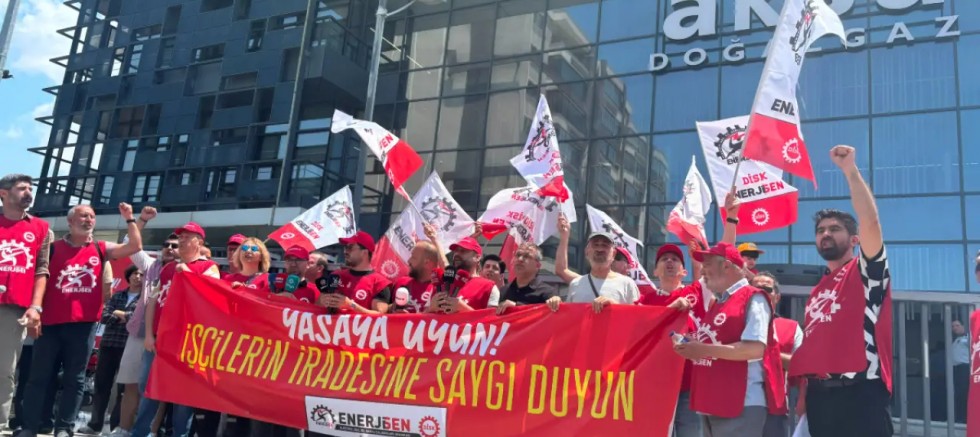 Bursagaz işçileri: İşten atılan arkadaşlarımız geri alınsın, yetki itirazı geri çekilsin