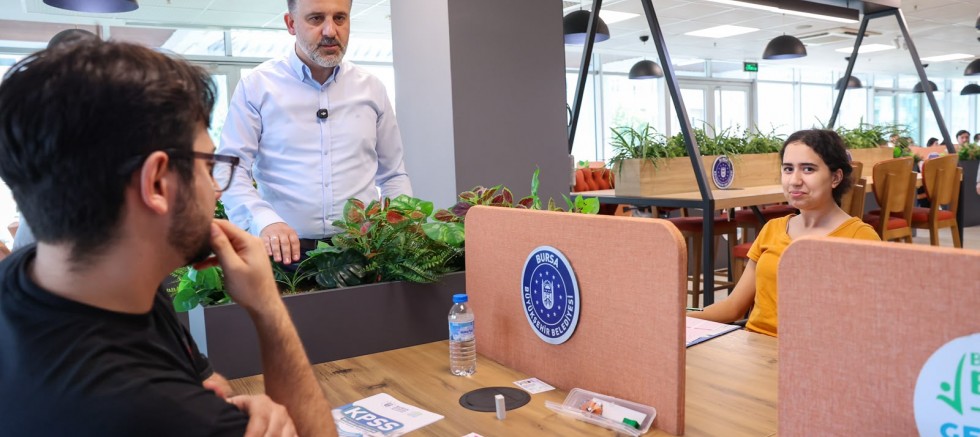 Büyükşehir'den 2 bin 500 adaya KPSS provası