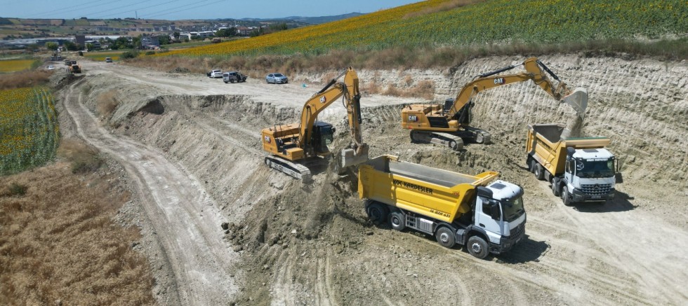 Büyükşehir, Nilüfer'de yeni yollar açıyor
