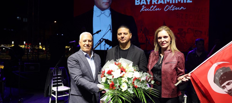 Cumhuriyet coşkusu, Kubat ile zirve yaptı