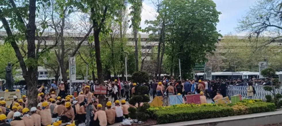 Doruk Madencilik işçilerine biber gazlı müdahale: Polis ablukası sürüyor, sendikacılar gözaltına alındı