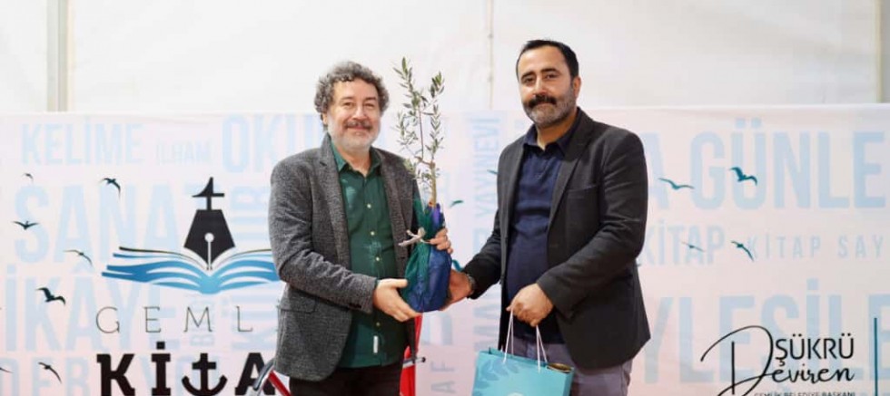 Gemlik Kitap Limanı'na İlk Günden Yoğun İlgi