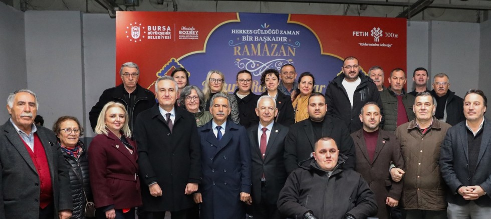 Gemlikliler dayanışma sofrasında buluştu