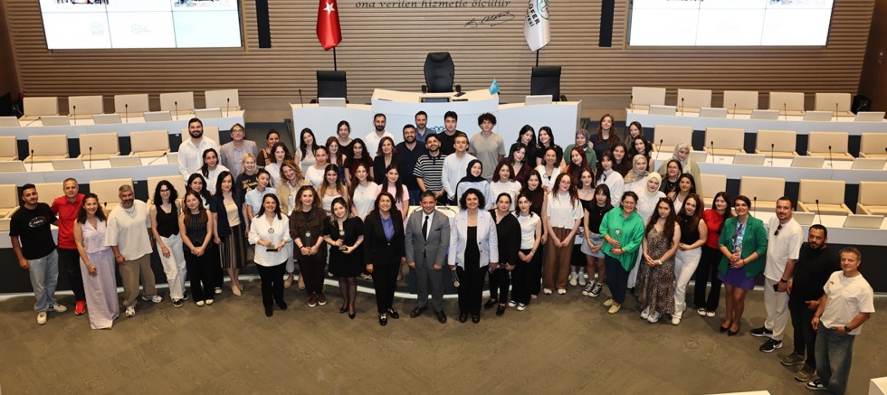 Gençler Nilüfer’de geleceğe hazırlanıyor 