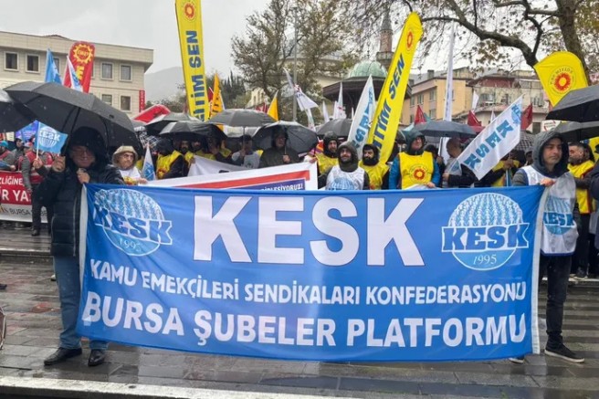 Kamu emekçileri Bursa’da 'Halk için bütçe' diyerek yürüdü