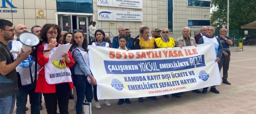 KESK’ten SGK önünde açıklama: 5510 sayılı yasa bir sefalet ve sömürü belgesidir!