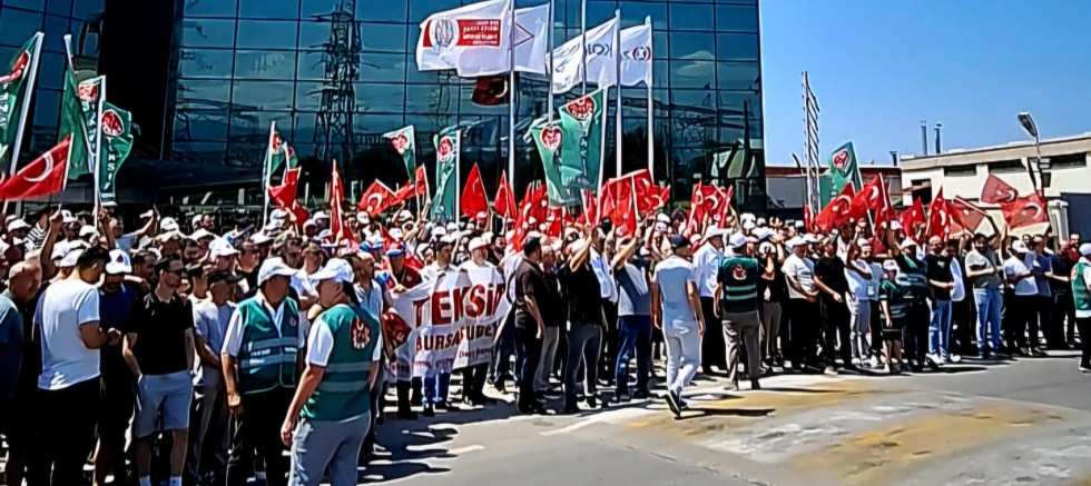 KORTEKS İşçisi Sefalet Ücretini Kabul Etmiyor