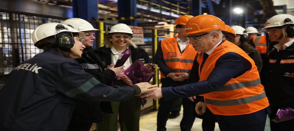 Başkan Bozbey'den kadın emekçilere anlamlı ziyaret