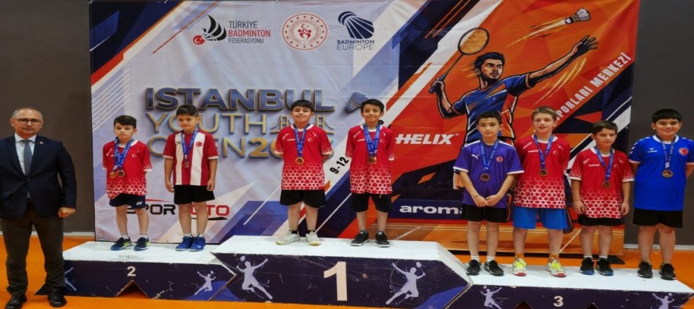 Büyükşehir Belediyesporlu Badmintonculardan 6 Madalya