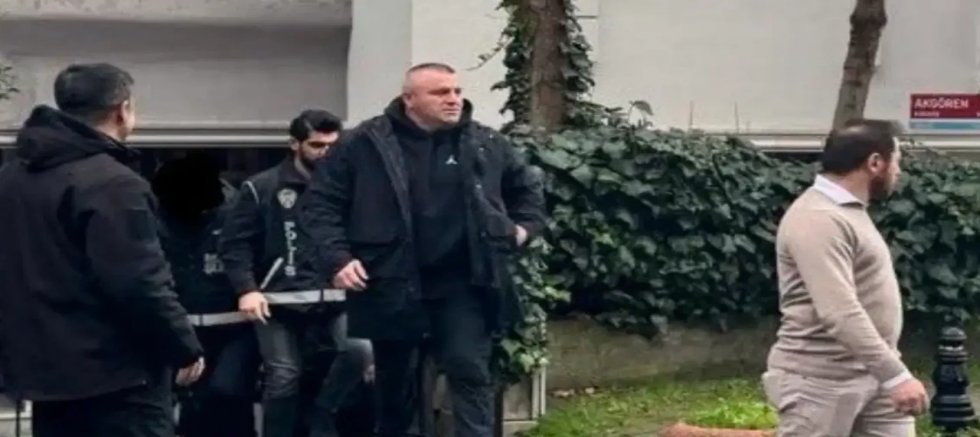 Ekrem İmamoğlu'nun koruması Bektaş Kamburoğlu gözaltına alındı