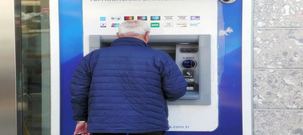 Emekliler için 100 bin TL'ye varan promosyon