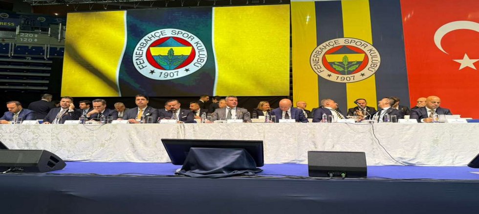 Fenerbahçe’de yönetimden üç isim birden ayrıldı