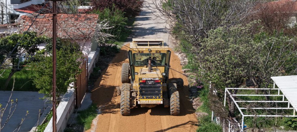 Gemlik Belediyesi’nden Kumsaz 505-506 No’lu Sokak’ta Zemin İyileştirme Çalışması