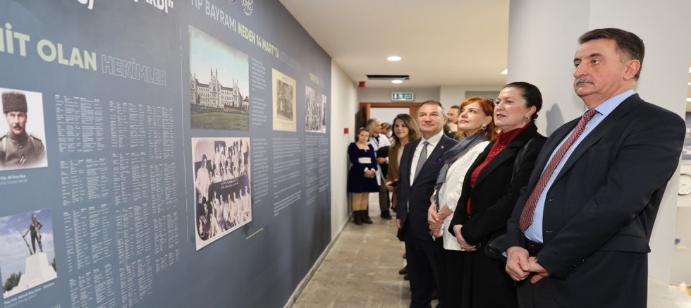 Genç Cumhuriyet’in sağlık alanındaki başarıları sergiyle anlatıldı