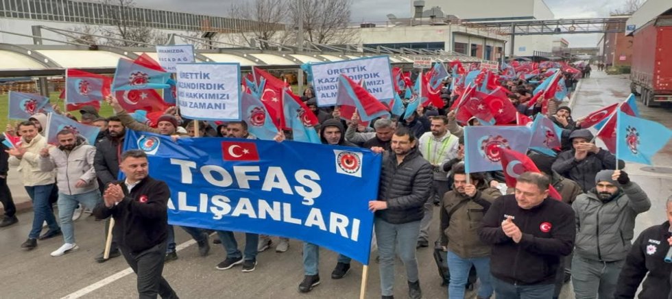 Metal işçileri MESS'in teklifini Bursa'da protesto etti: Üretime dokunan eylemler şart