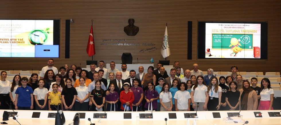 Nilüfer’de çevre kahramanları ödüllendirildi 