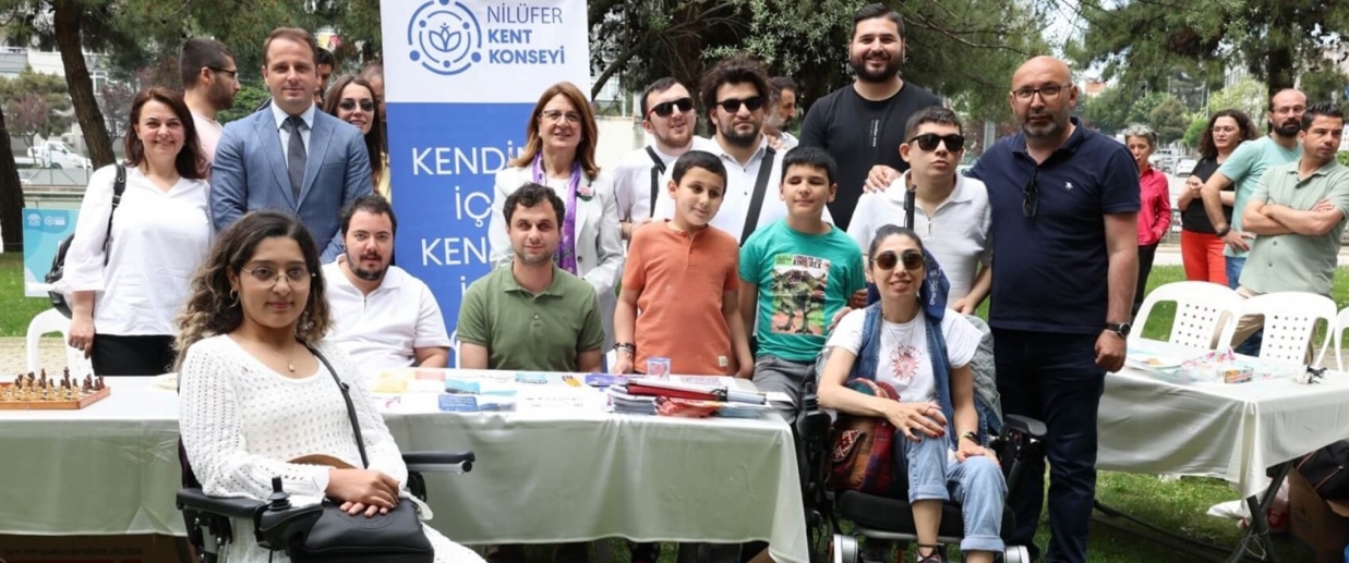 Nilüfer’de engeller sevgi ile aşılıyor