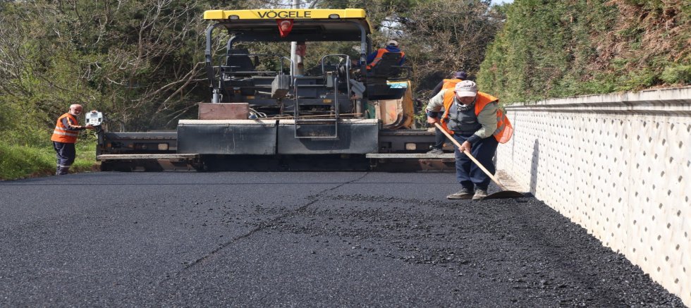 Osmangazi’de Asfaltlama Çalışmaları  Devam Ediyor