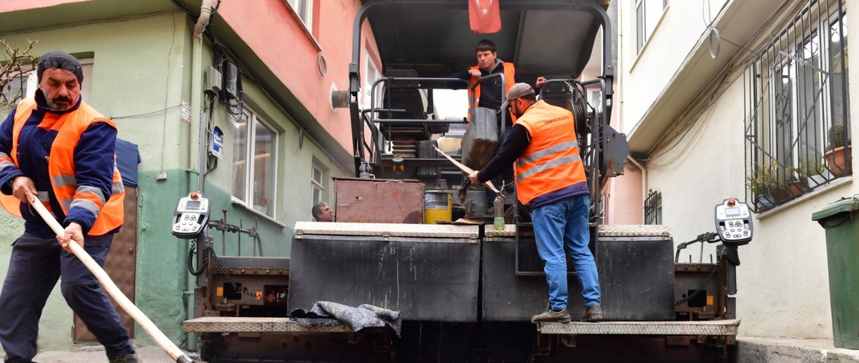 Osmangazi’de Çiftehavuzlar Mahallesi Kına Sokak’a Yeni Asfalt