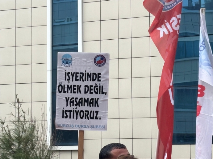 SGK avukatı Zekeriya Polat'ın silahlı saldırı sonucu öldürülmesi Bursa'da protesto edildi