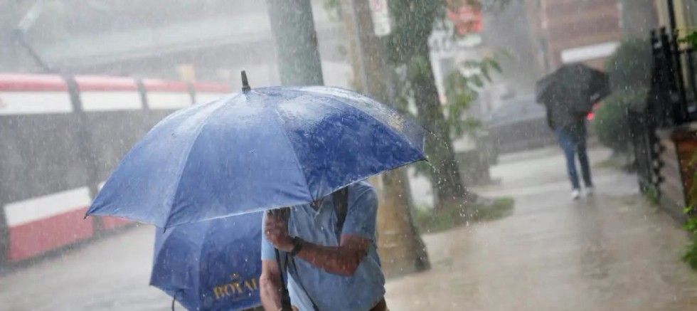 Meteorolojiden kuvvetli sağanak ve fırtına uyarısı