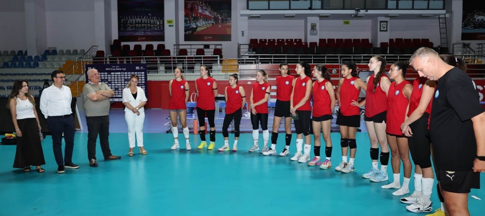 Nilüfer Belediyespor Eker Kadın Voleybol Takımı yeni sezon hazırlıklarına başladı