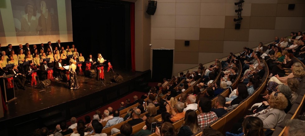 Nilüfer’den “Safiye Ayla”ya saygı