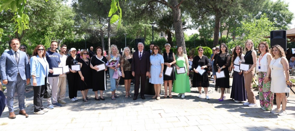 Olgun gençlerden yıl sonu sergisi 