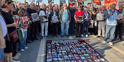 10 Ekim’de yaşamını yitirenler Bursa'da anıldı: 'Emek, barış, demokrasi talebinde ısrarcıyız'