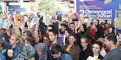 2. Osmangazi Kitap Günlerin'de  Ahmet Ümit Kitapseverlerle Buluştu