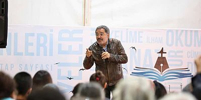 Ahmet Ümit, Gemlik Kitap Limanı’nda Okurlarıyla Buluştu