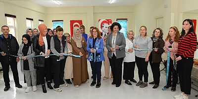 Ahmet Yesevi Mahallesi Kadın Dayanışma ve Yardımlaşma Derneği yeni merkezinde