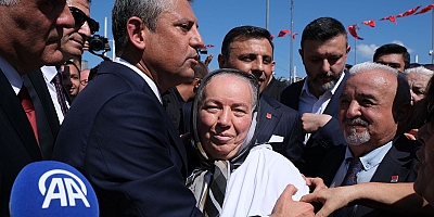 Akademisyenlerden imza kampanyası: 'CHP ve Özgür Özel yönetimini destekliyoruz'