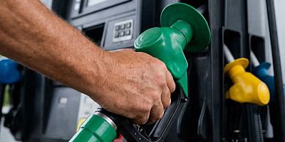 Akaryakıtta bir ilk: 100 TL'yi aştı! İşte 17 Eylül 2026 güncel benzin, motorin ve LPG fiyatları
