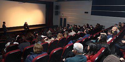 Altın Portakallı yönetmen Seyfettin Tokmak Nilüferlilerle buluştu 