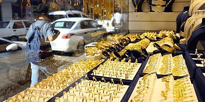 Altın tekrar yükselişe geçti