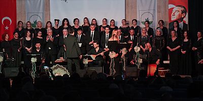 Anadolu İncisi Korosu Konser Verdi