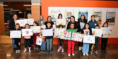 Anne ve Çocuklardan Renkli Sanat Yolculuğu 