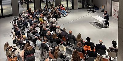 Aristoteles’in felsefesi Pancar Deposu’nda konuşuldu