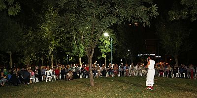 Ataevler Mahallesi’nde renkli gece