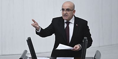 Bakan Şimşek'ten en az iki yıl daha 'Dişinizi sıkın' mesajı: Enflasyon 2027'de tek haneye ulaşır