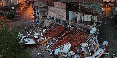 Balıkesir’de depremde yaralanan 26 kişi taburcu edildi