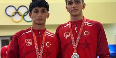Belediyesporlu güreşçilerden 2 madalya