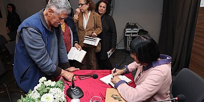 Betül Tarıman Nilüfer’de okurlarıyla buluştu