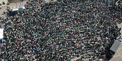 Binlerce Bursalı, şampiyonluk maçını beraber izledi